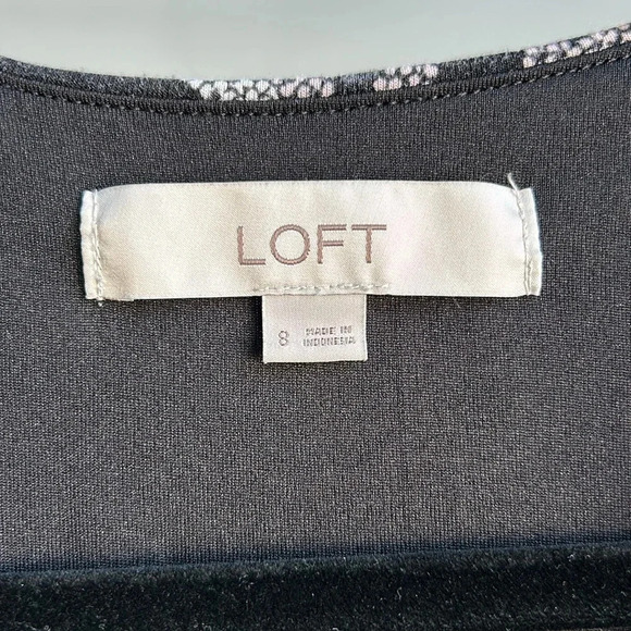 LOFT Wrap Dress with Flowers | LOFT Dress | Wrap Dress | Floral | Flower Print - Picture 3 of 9